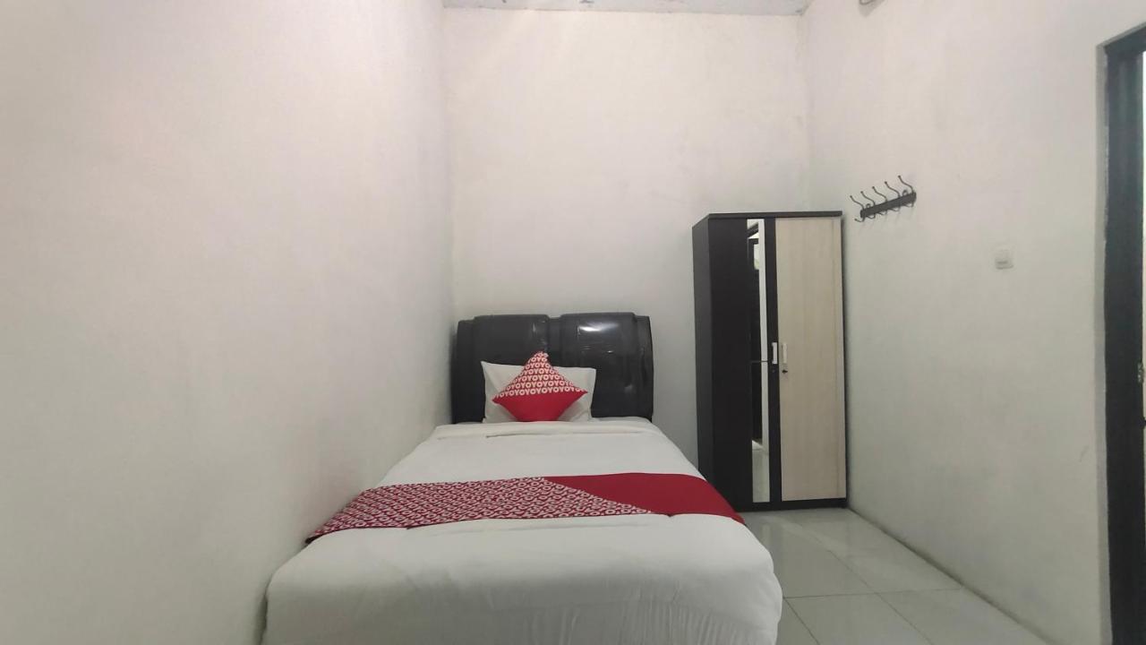 Hotel Oyo 90157 Griya Andon Syariah Cirebon Exterior foto